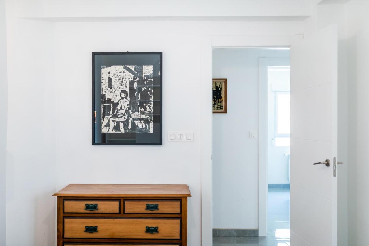 Elegante Y Centrico Alojamiento En Granada Appartement Buitenkant foto