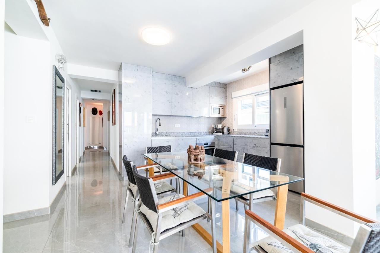 Elegante Y Centrico Alojamiento En Granada Appartement Buitenkant foto