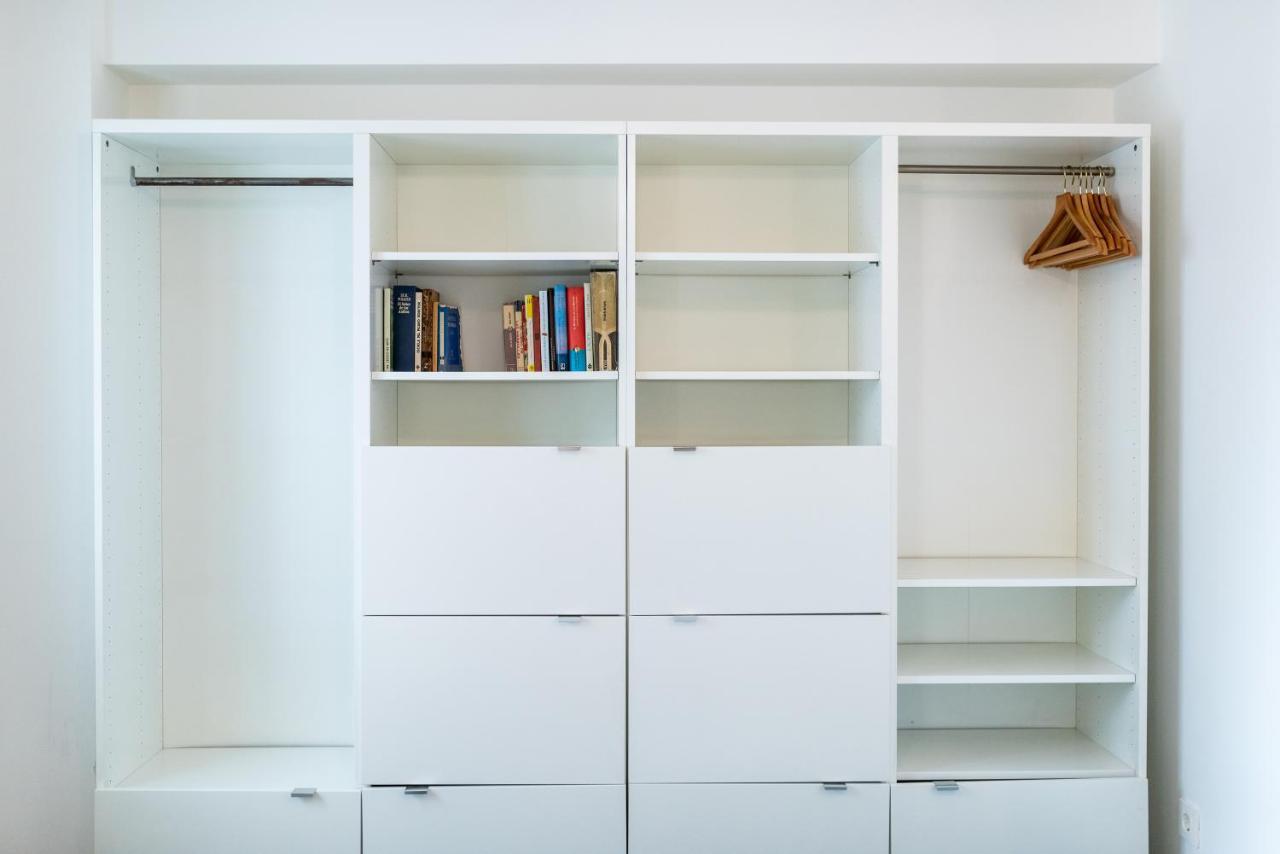 Elegante Y Centrico Alojamiento En Granada Appartement Buitenkant foto