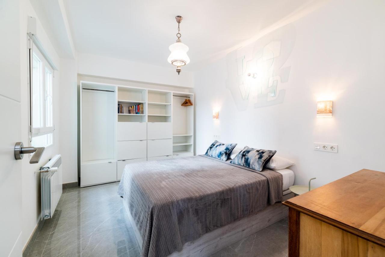Elegante Y Centrico Alojamiento En Granada Appartement Buitenkant foto