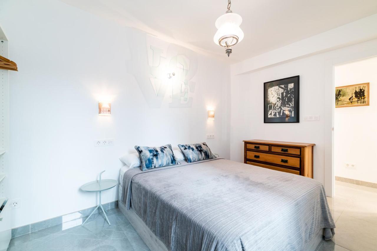 Elegante Y Centrico Alojamiento En Granada Appartement Buitenkant foto
