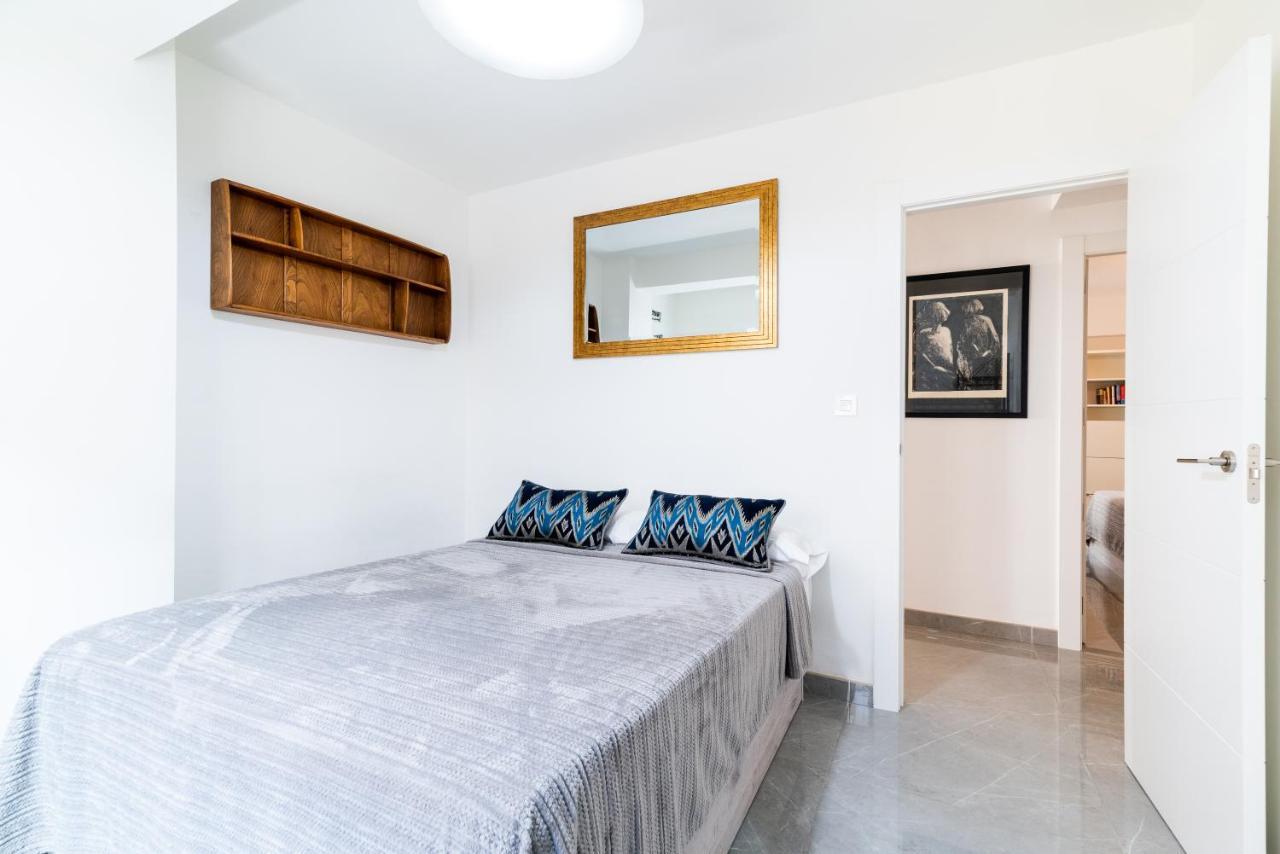Elegante Y Centrico Alojamiento En Granada Appartement Buitenkant foto